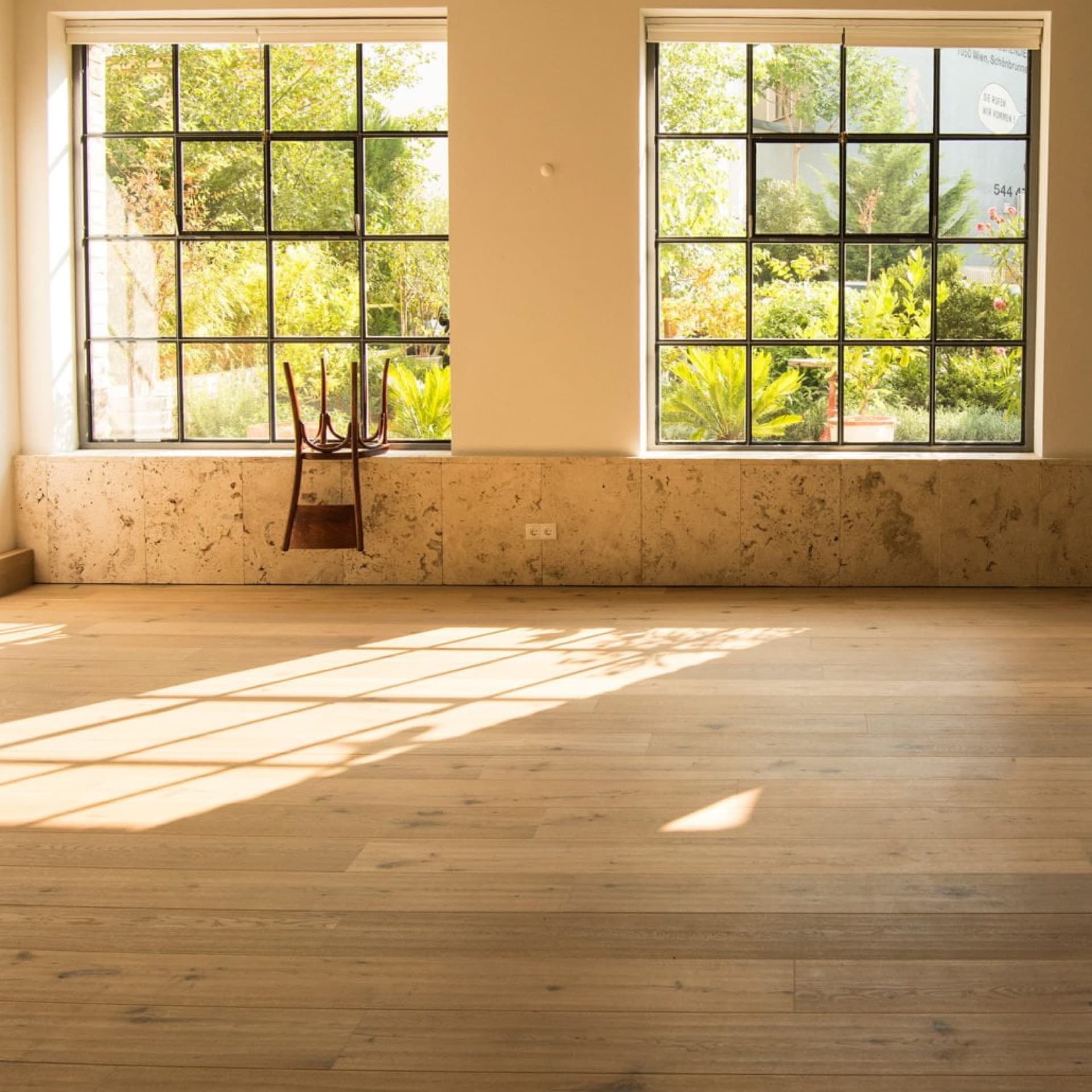 SILENT LOFT — Lichtdurchfluteter Raum