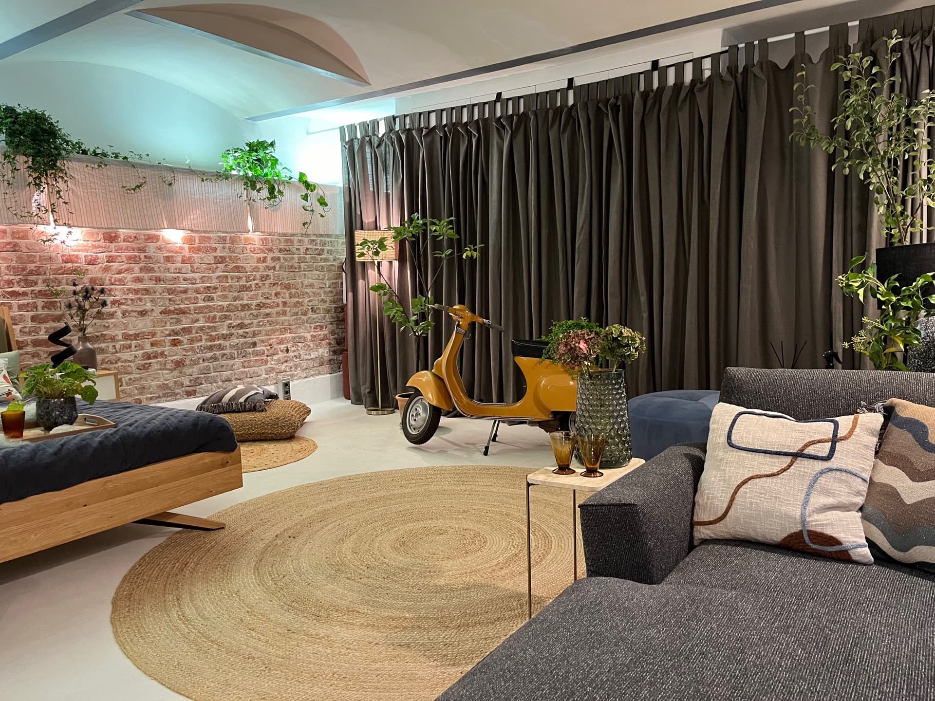 SMALL LOFT — Pop-up event
